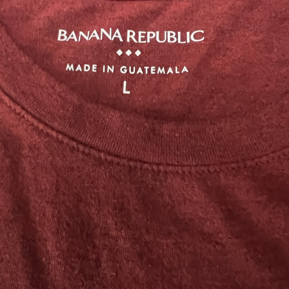 Banana Republic Factory Graphic T-Shirt - Picture 3 of 5